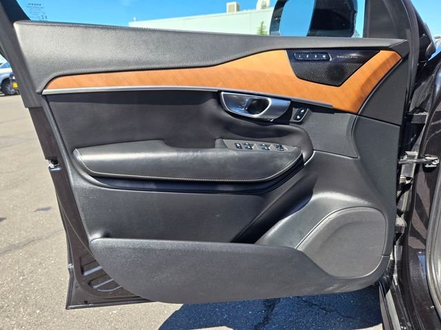 Used 2020 Black Volvo T6 Inscription image 15