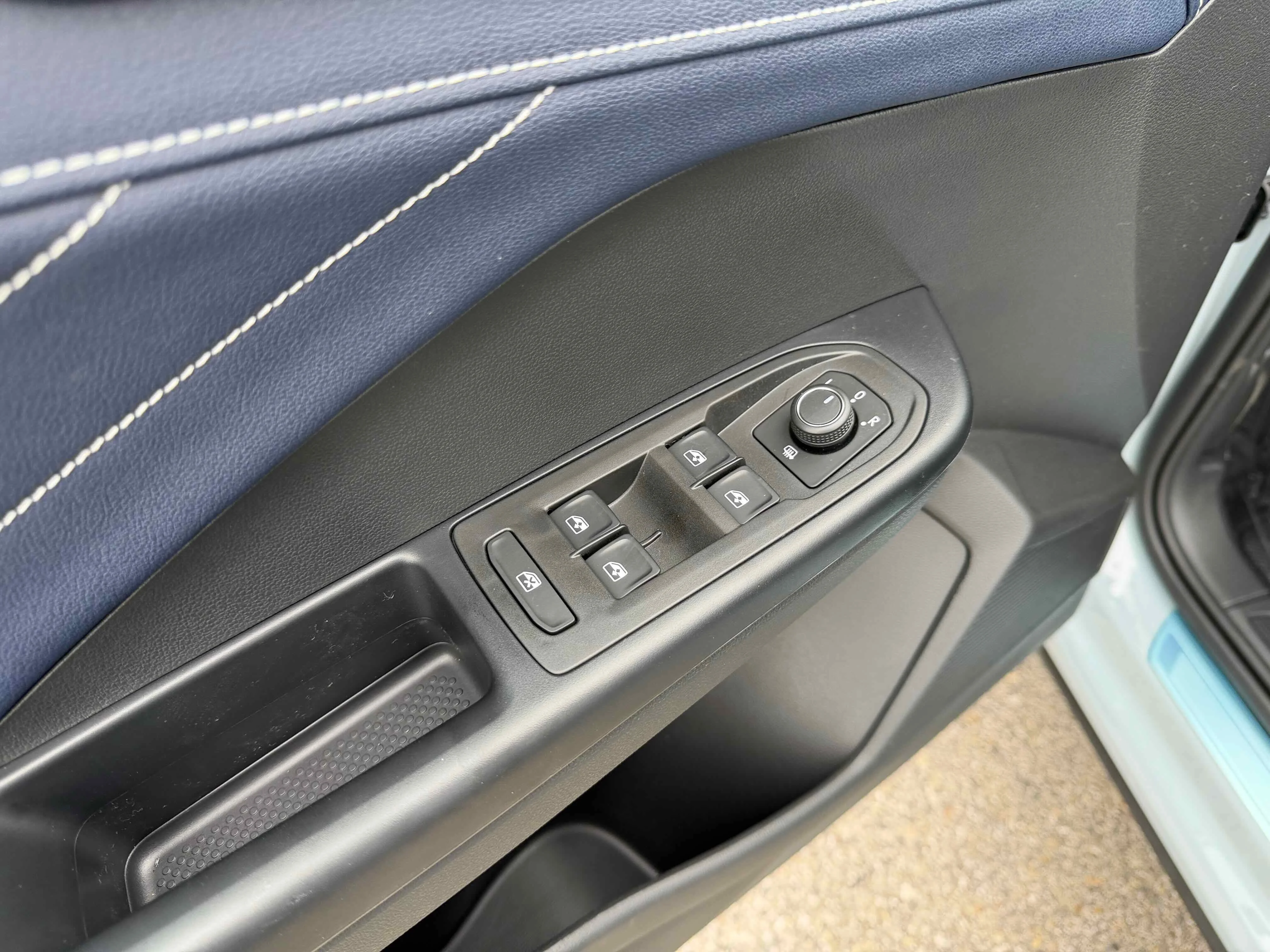 New 2026 Gray Volkswagen SEL image 15