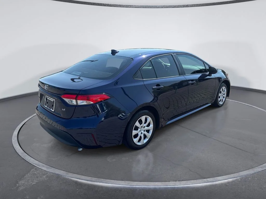 Used 2024  Toyota LE image 7