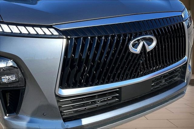 Used 2026 Silver INFINITI LUXE image 28
