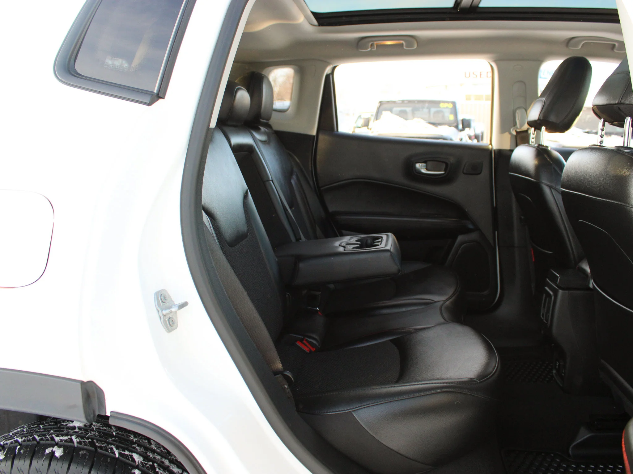 Certified Used 2021 White Jeep Trailhawk * Alpine | Panoramic Roof | Heated Seats | Off-Road Skid Plates | Apple CarPlay image 19