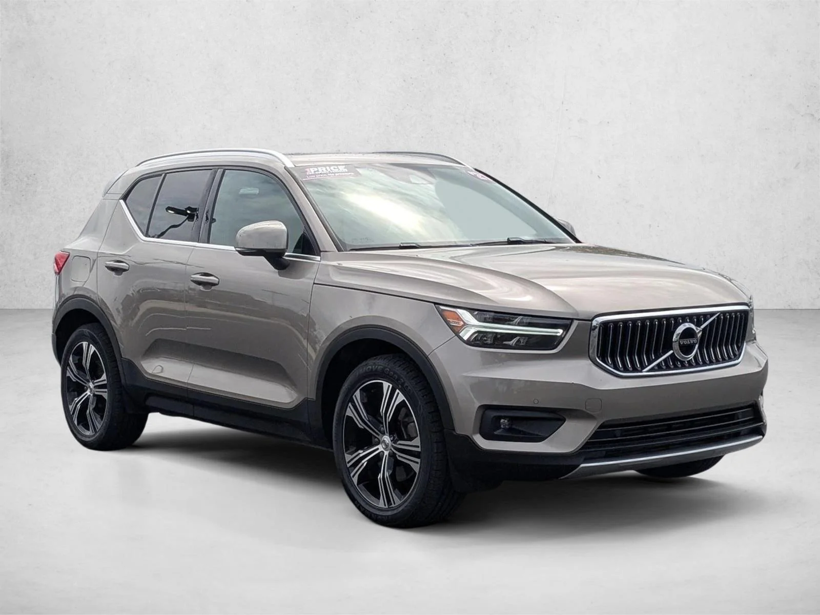 Used 2021 Thunder Grey Metallic Volvo Inscription image 3