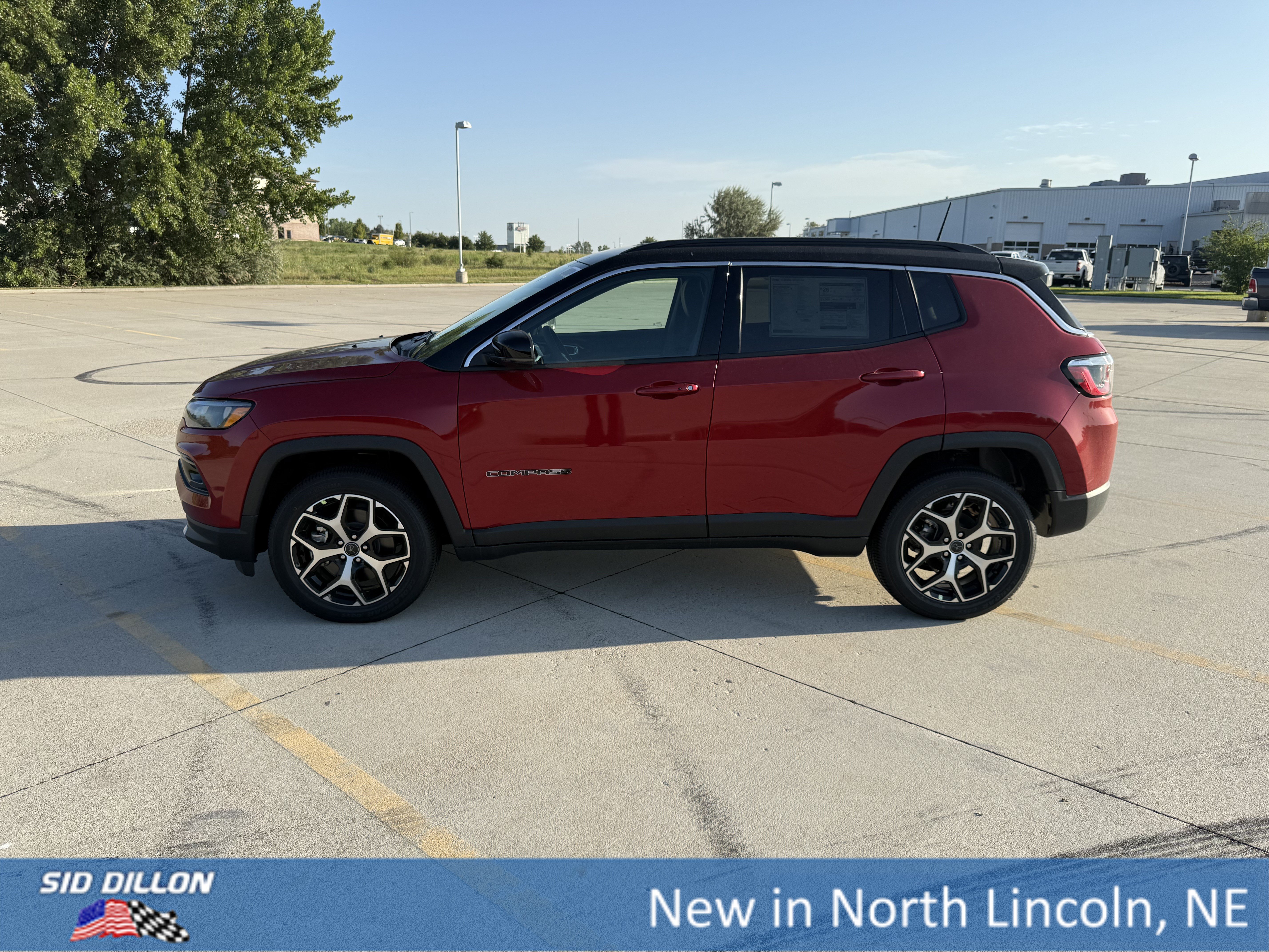 New 2026 Red Hot Pearlcoat Jeep Limited image 2