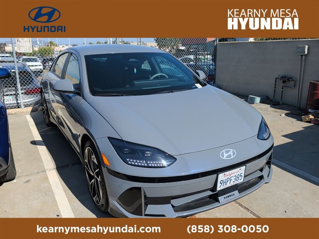 Used 2023 Blue Hyundai SEL image 1