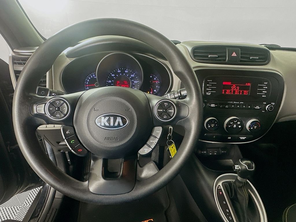 Used 2015 Black Kia Plus image 11