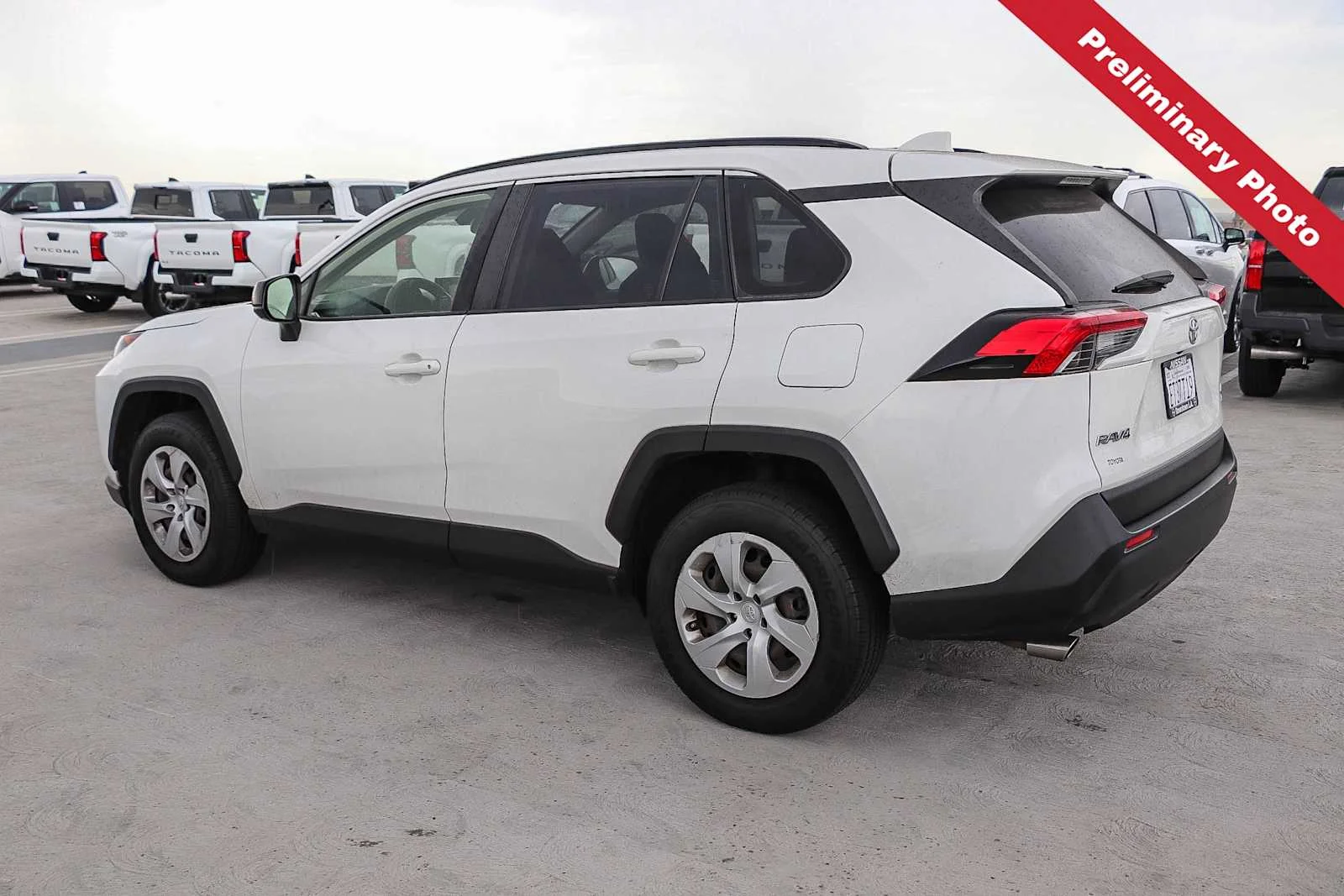 Used 2019 Super White Toyota LE image 8