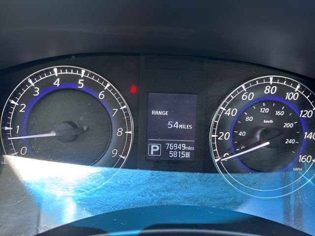 Used 2017 Black INFINITI Base image 16