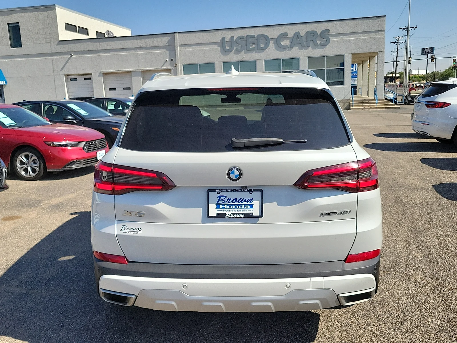 Used 2023 White Metallic BMW xDrive40i image 9