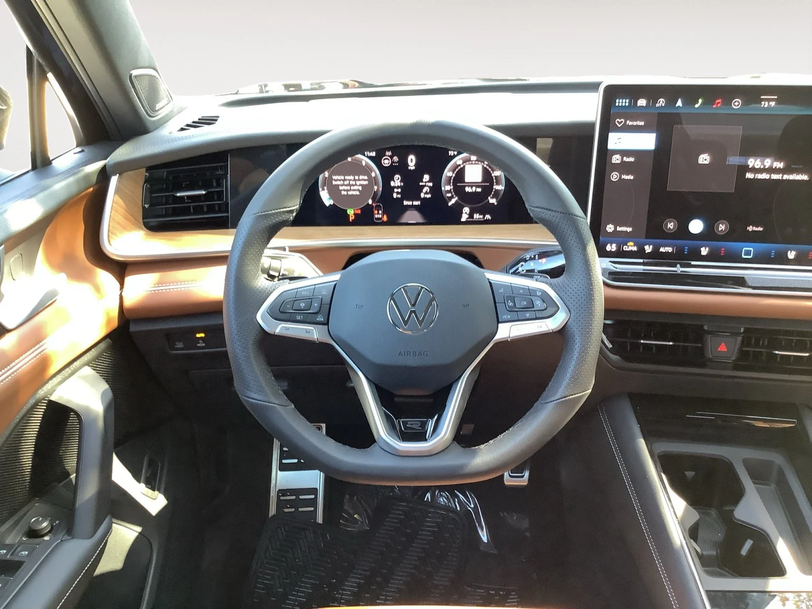 New 2026 SANDSTONE Volkswagen SEL R-Line Turbo image 14