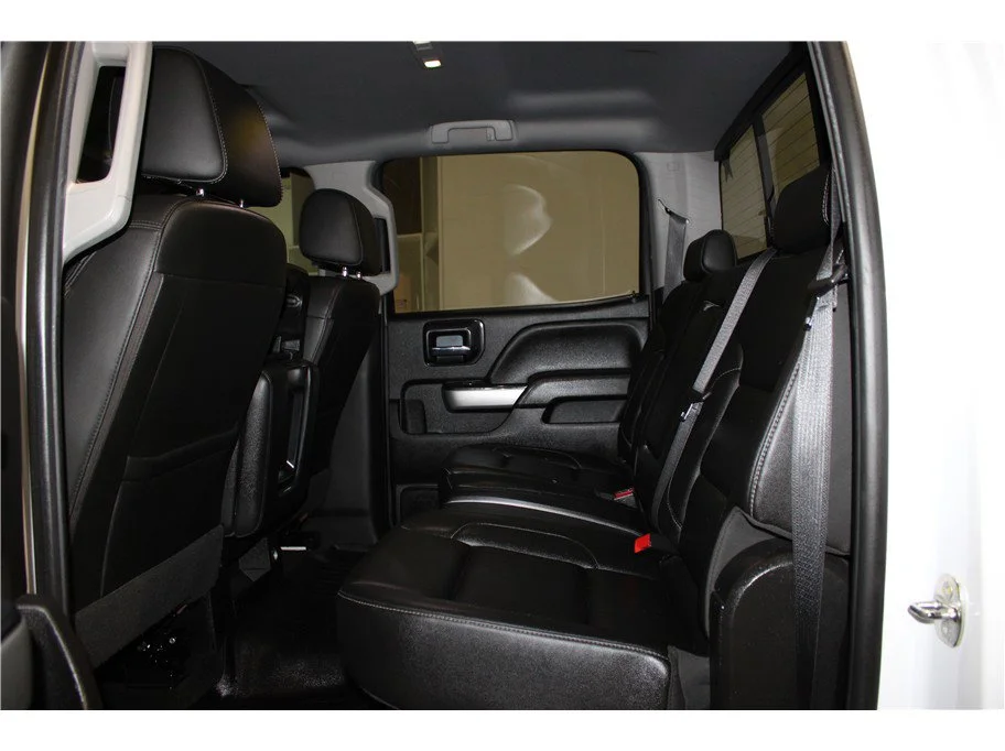 Used 2018 Summit White Chevrolet LTZ image 14
