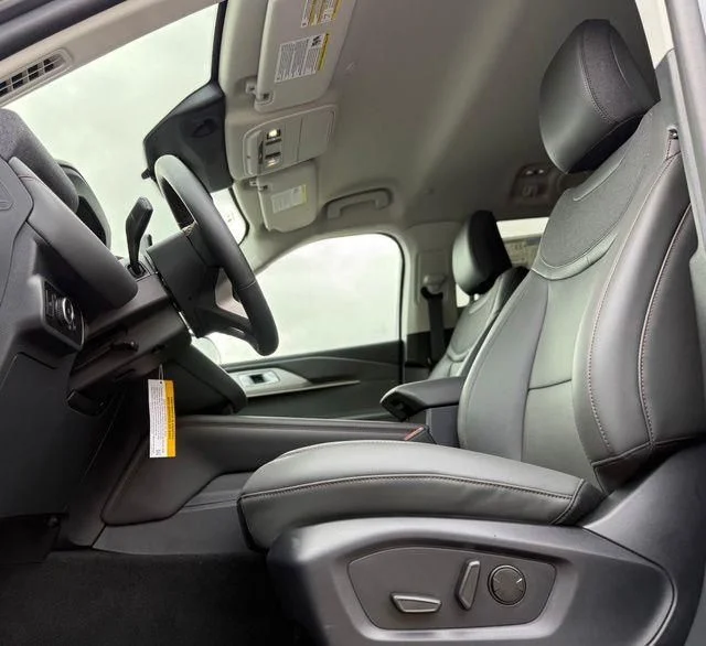 New 2026 Carbonized Gray Metallic Ford Active image 15