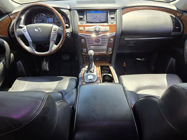 Used 2018 Black INFINITI Base image 17