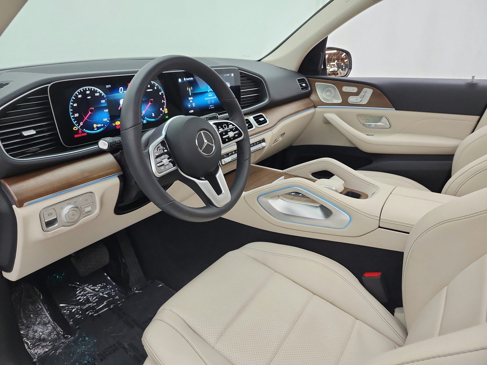 Used 2022 Diamond White Bright Mercedes-Benz GLE 350 SUV image 12