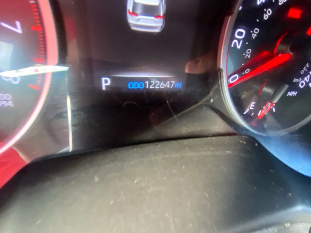 Used 2019 Silver Toyota LE image 4