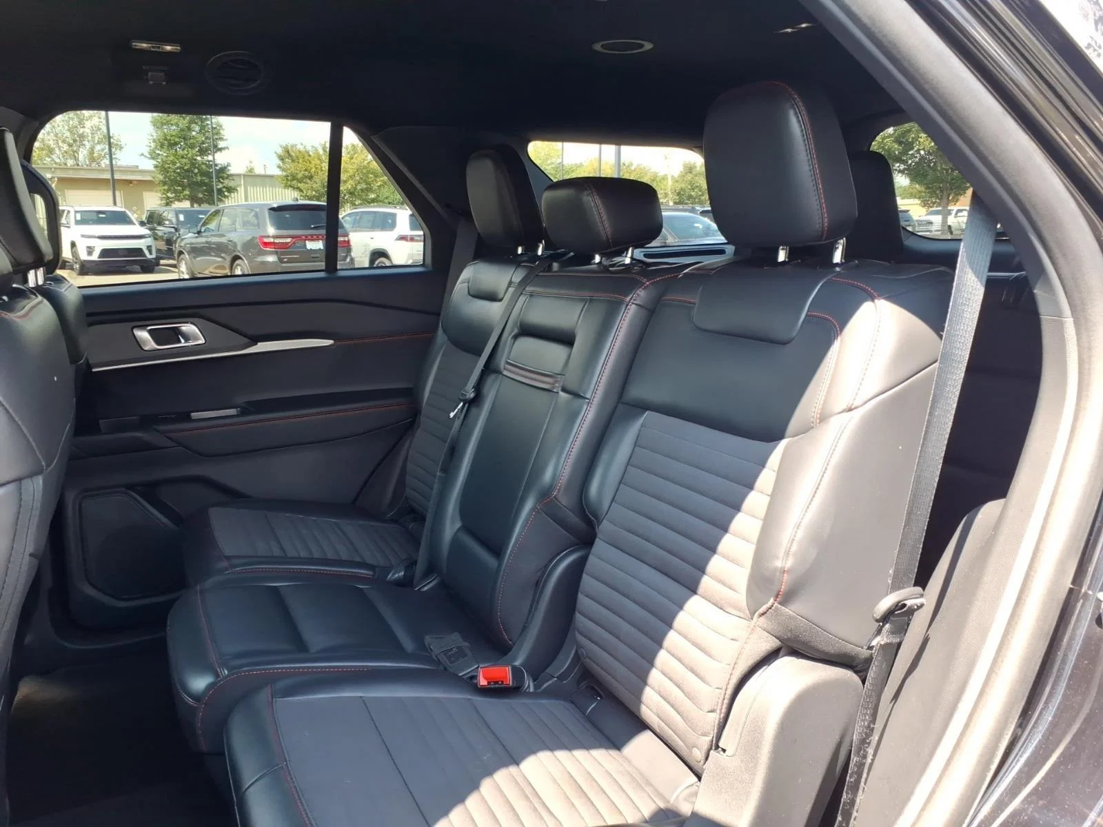 Used 2025 Agate Black Ford ST-Line image 19
