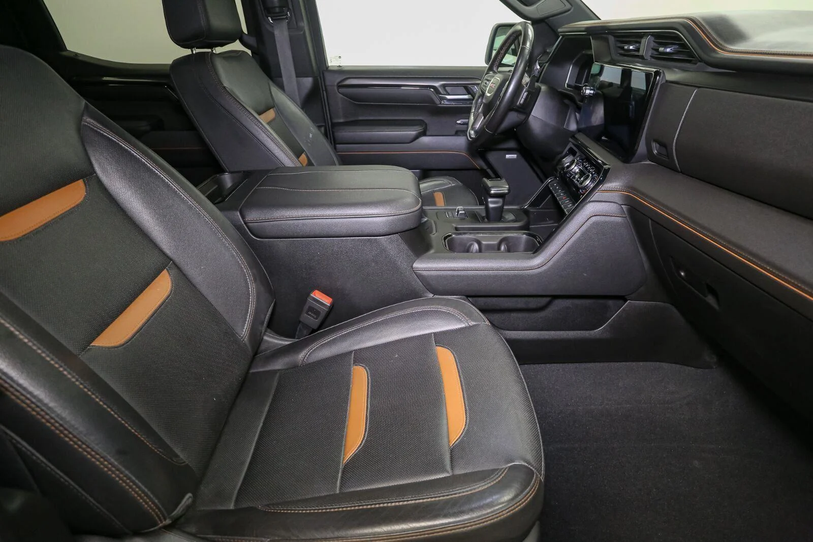 Used 2023 Onyx Black GMC AT4 image 17