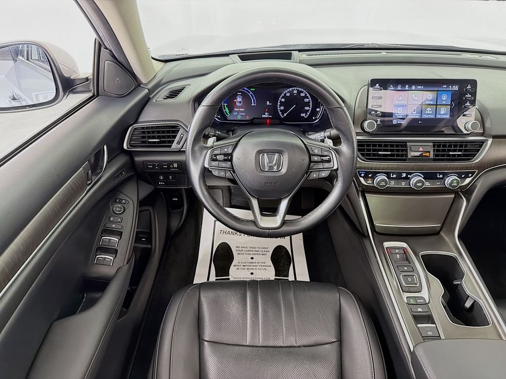 Used 2022 Lunar Silver Metallic Honda Touring image 23