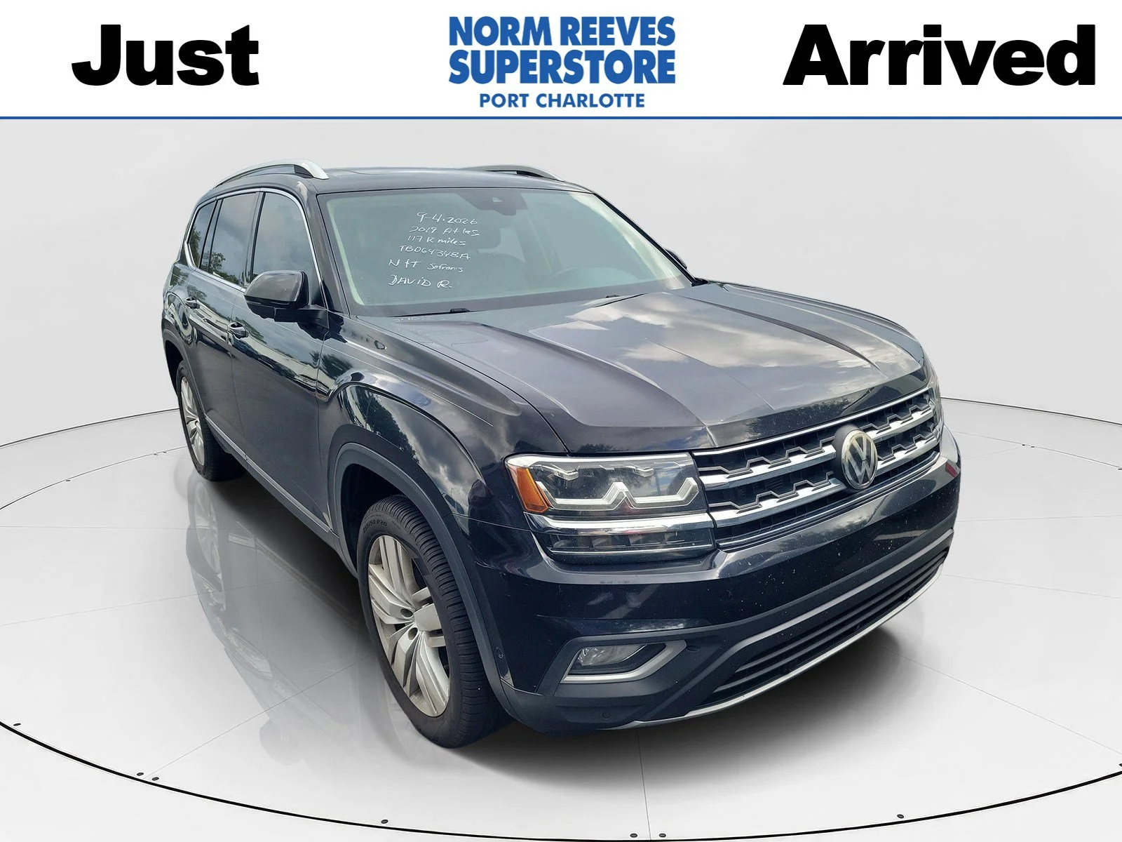 Used 2019  Volkswagen SEL Premium image 1