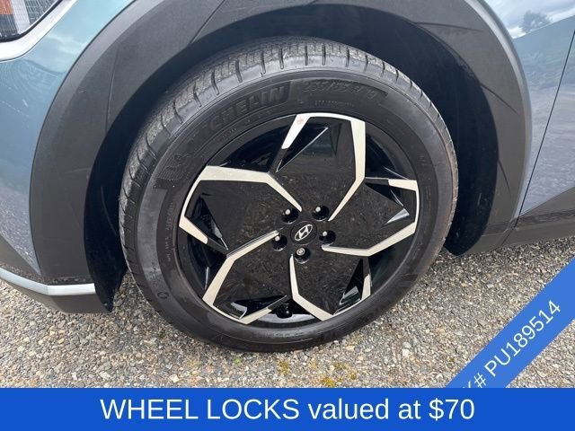 Used 2023 Digital Teal Hyundai SEL image 4