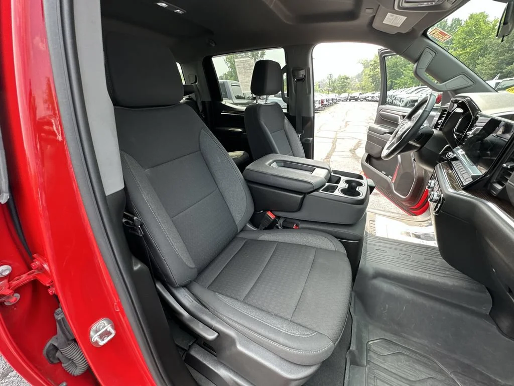 Certified Used 2024 Cardinal Red GMC Elevation image 20
