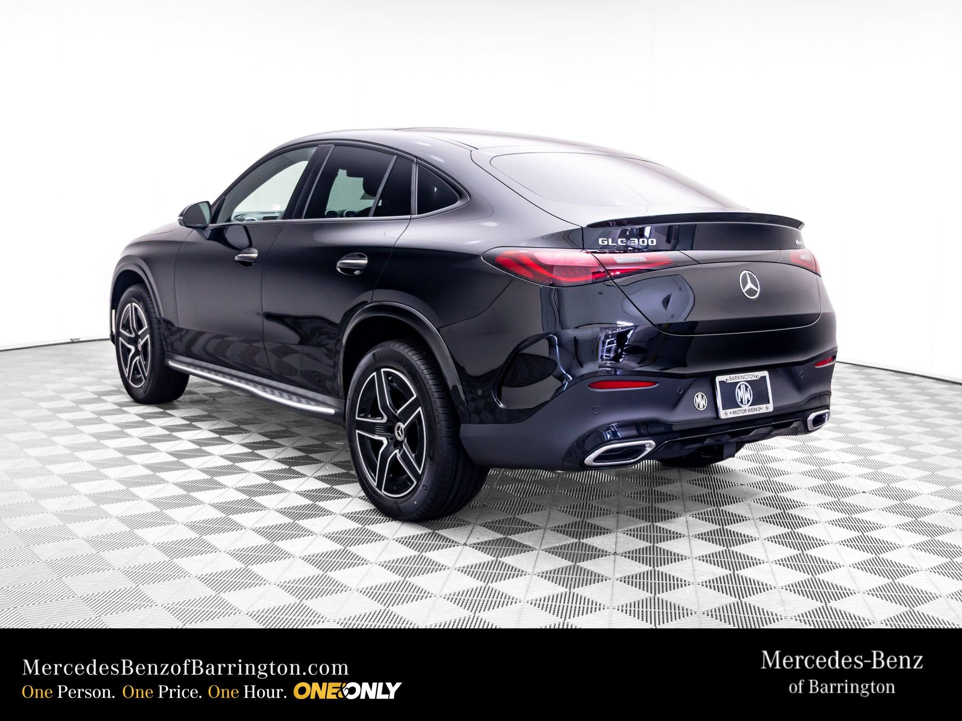 New 2027 Black Mercedes-Benz GLC 300 image 3