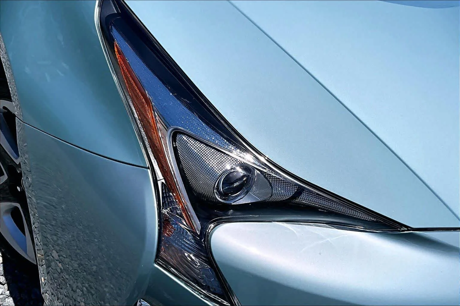 Used 2017 Sea Glass Pearl Toyota Three Touring image 28