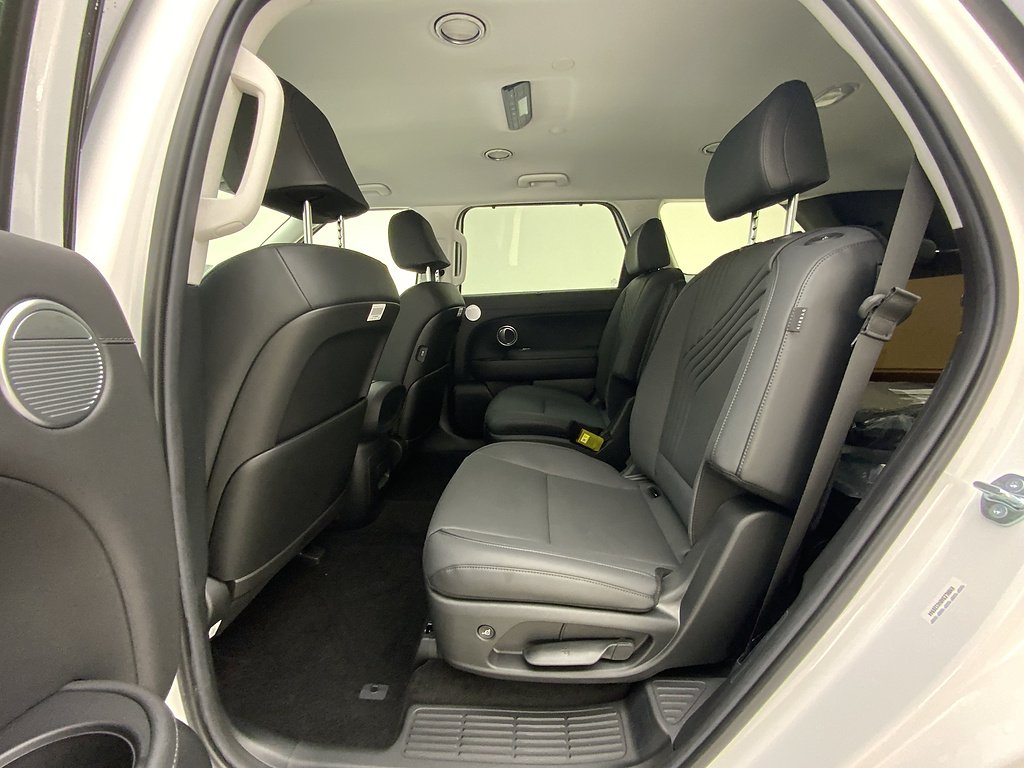 New 2027 Creamy White Pearl Hyundai SEL 7P image 13