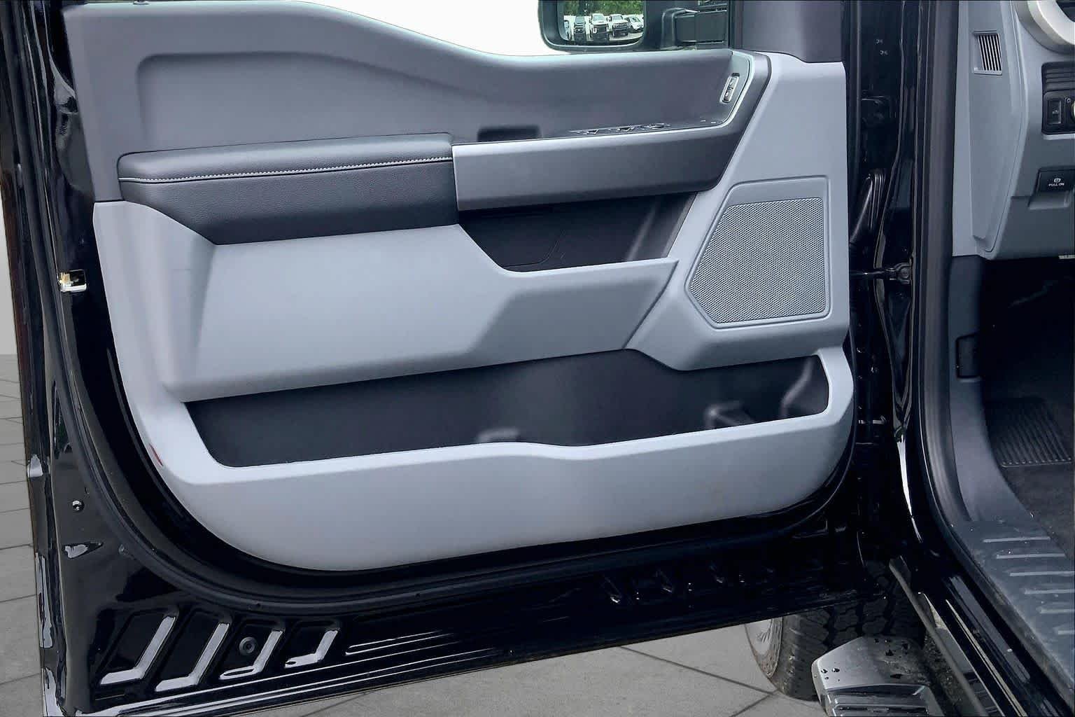 New 2026 Agate Black Metallic Ford F-250® XL image 11