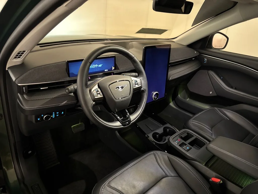 Certified Used 2025 Green Ford Premium image 6