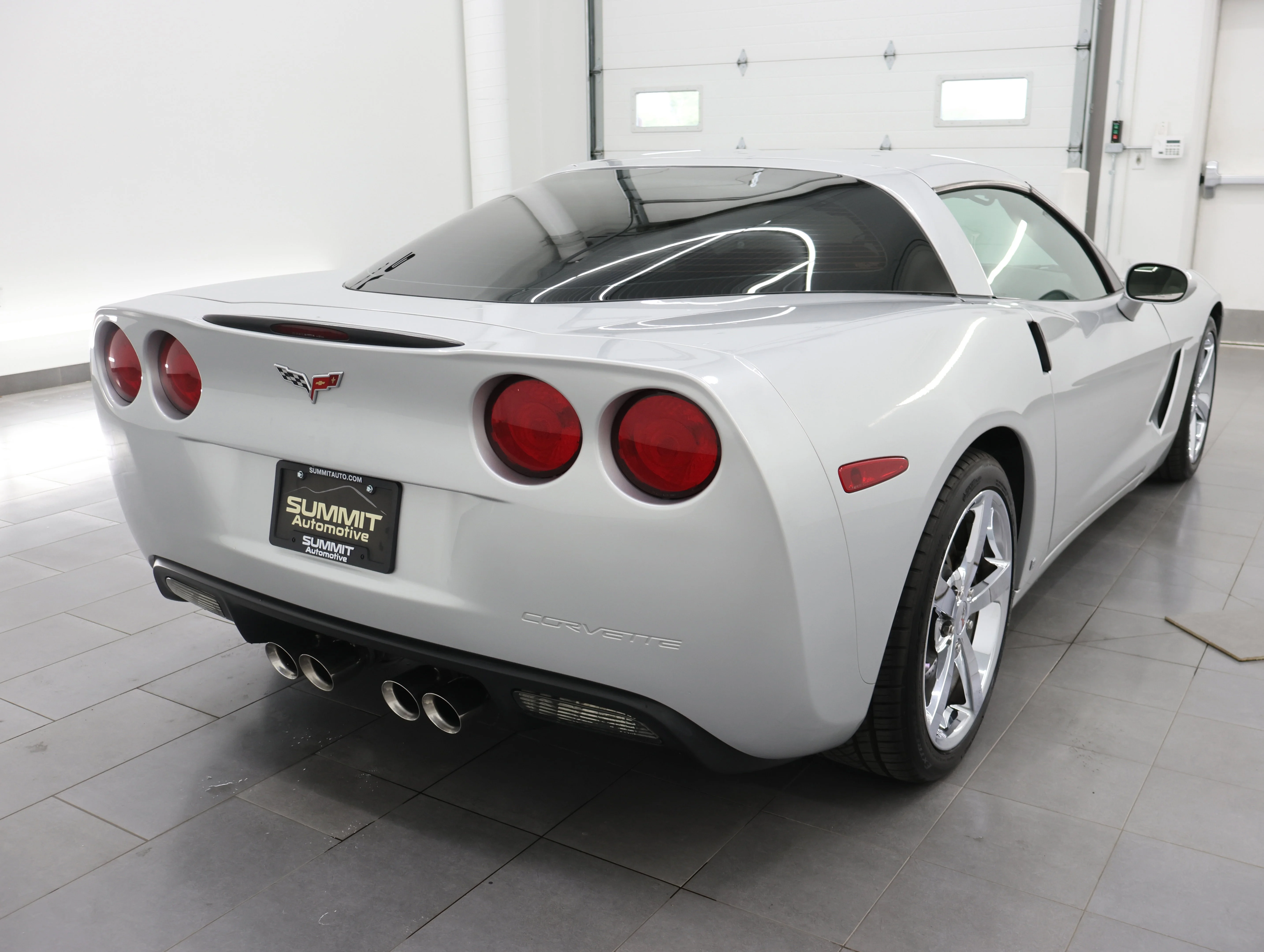Used 2009 Blade Silver Metallic Chevrolet Base image 5