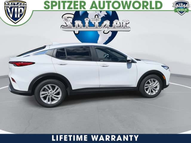 New 2026 Summit White Buick Preferred image 10