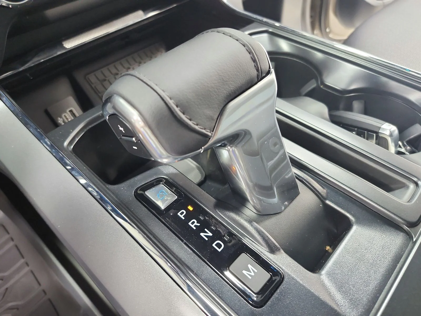 New 2026 Gray Ford Lariat image 28