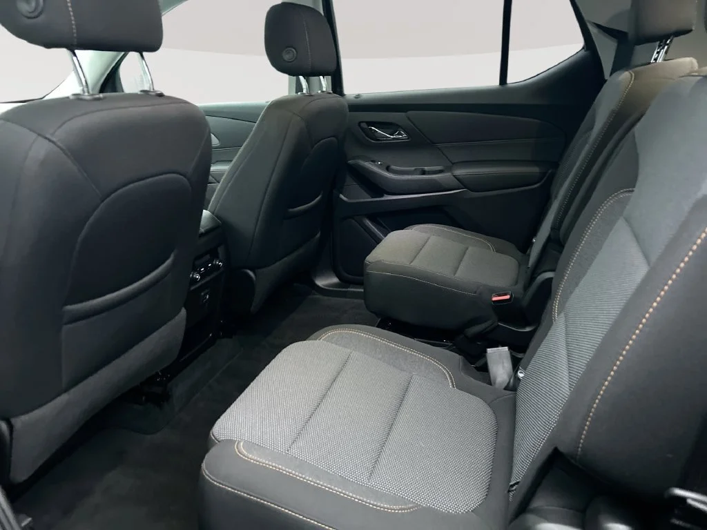 Used 2021 SATIN STEEL METALLIC Chevrolet LT Cloth image 25