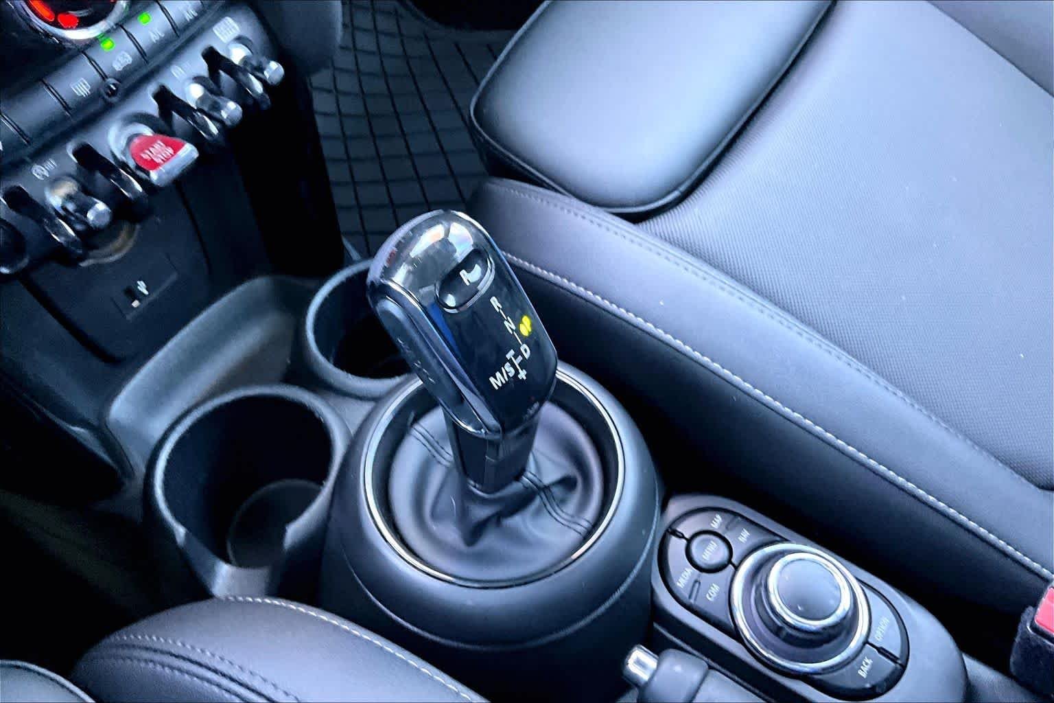 Used 2024 Zesty Yellow MINI Cooper S image 15