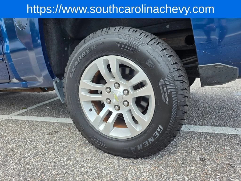 Used 2015 DEEP OCEAN BLUE METALLIC Chevrolet LT image 30
