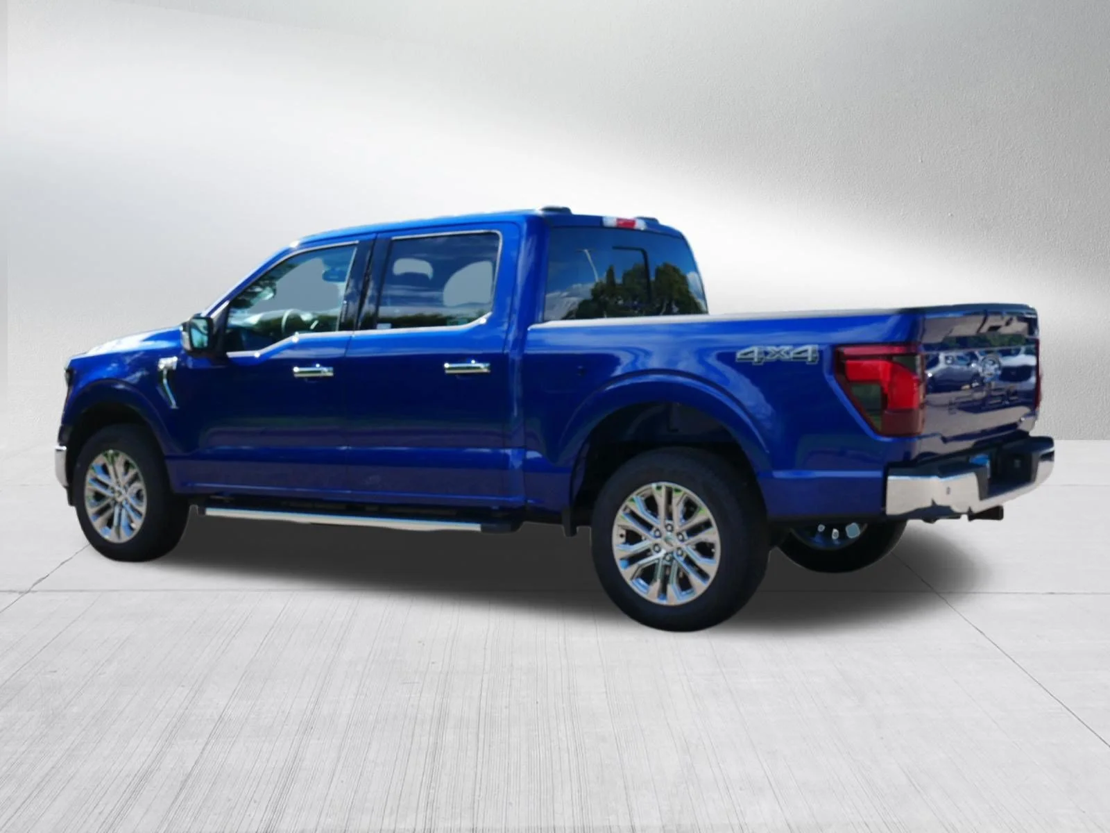 New 2026 Laser Red Tinted Clearcoat Ford XLT image 5