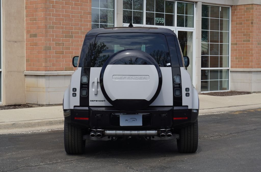 New 2026 Borasco Grey Land Rover X-Dynamic SE image 5