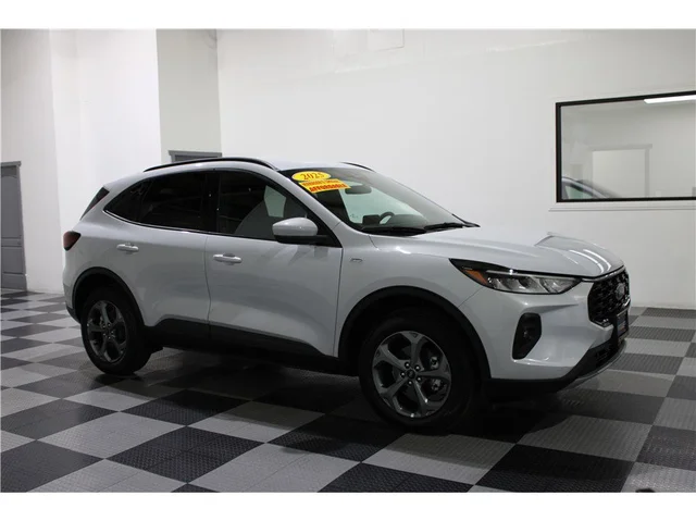 2025 Ford Escape ST-Line Select