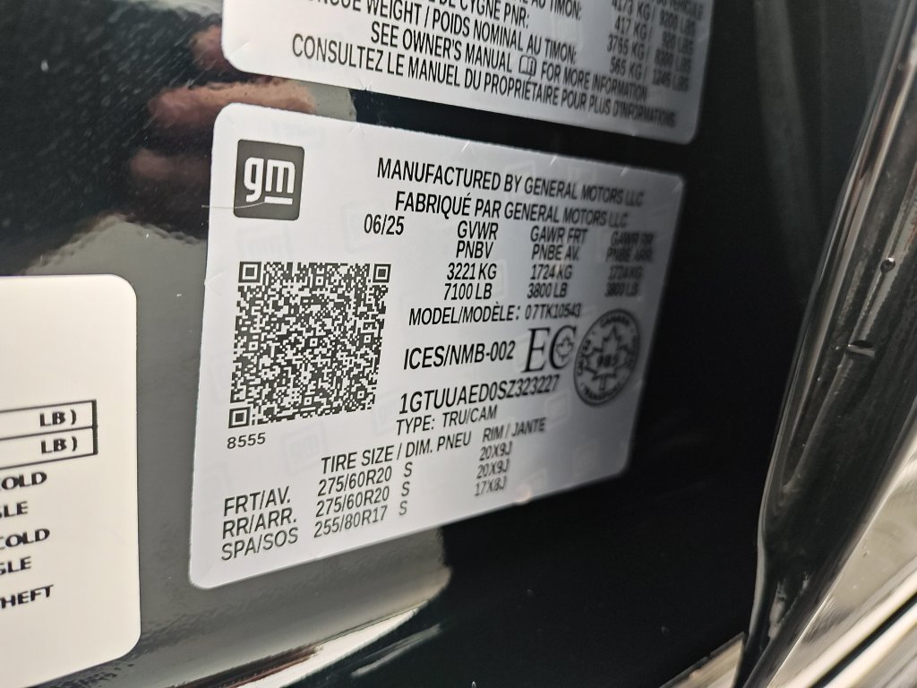 Certified Used 2025 Black GMC Pro image 26