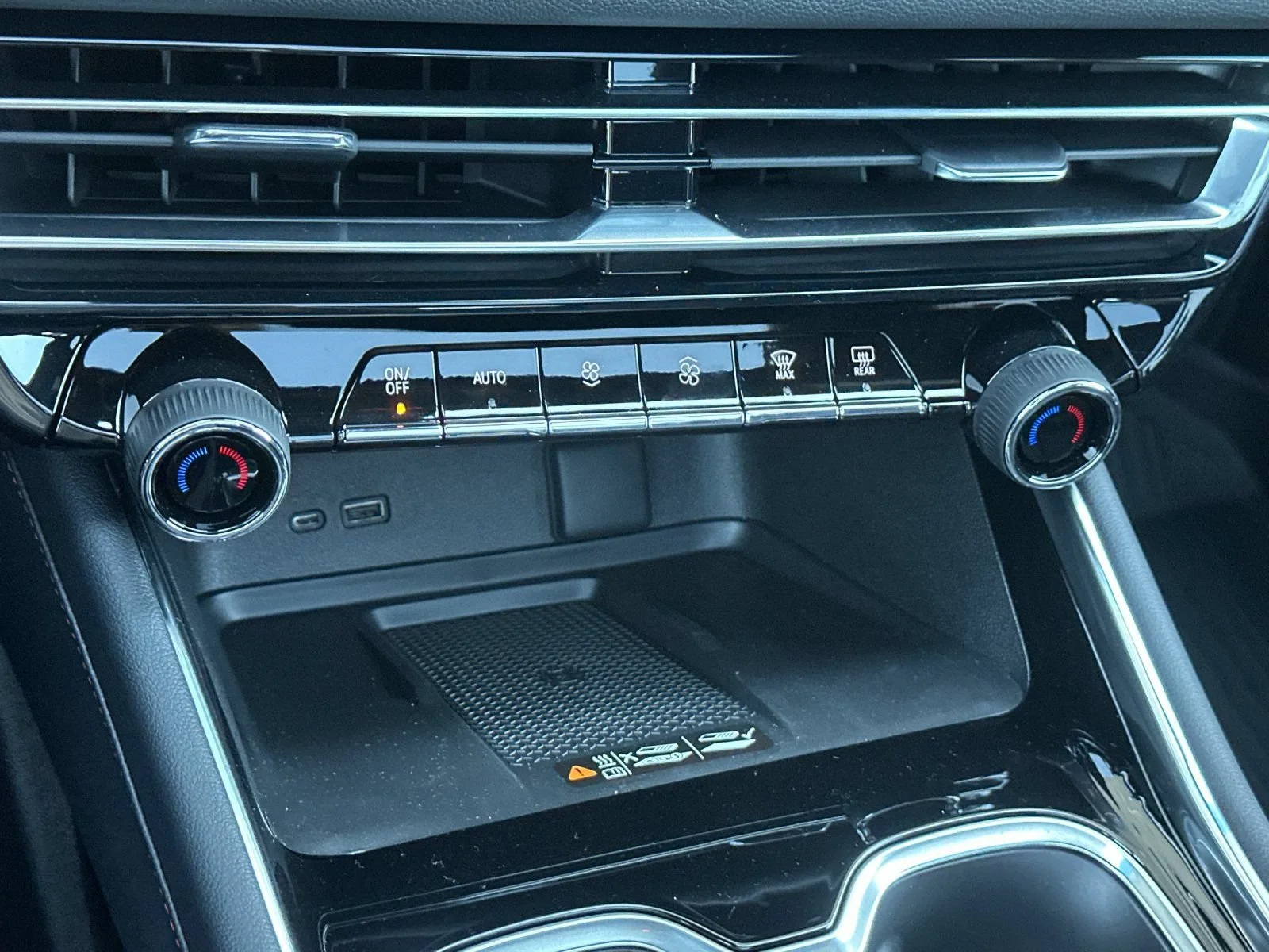 2026 Chevrolet Traverse RS - Photo 21