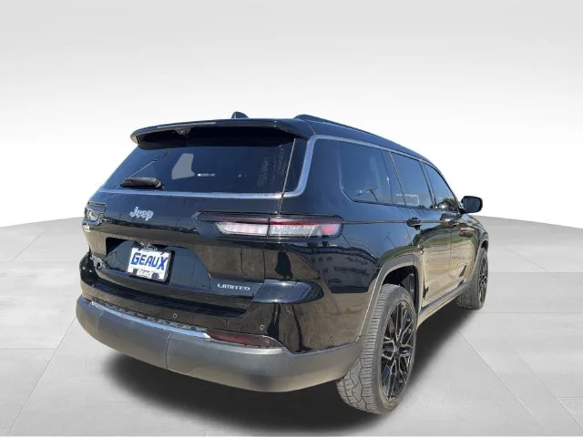 Used 2022 Black Jeep Limited image 12
