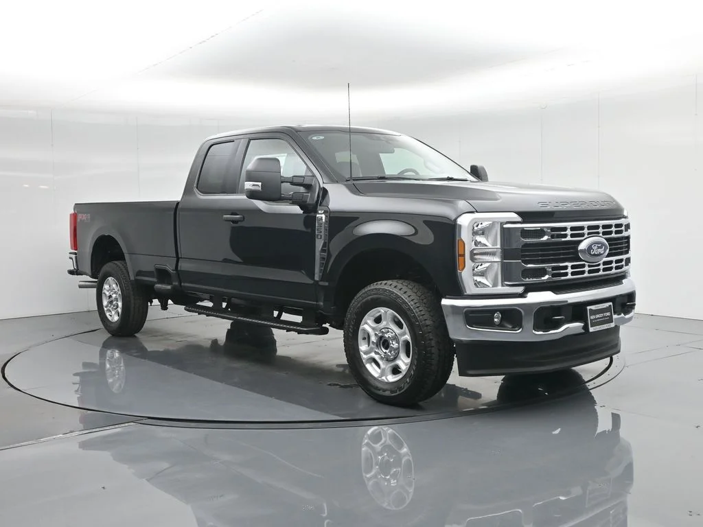 New 2026 Agate Black Metallic Ford XLT image 54