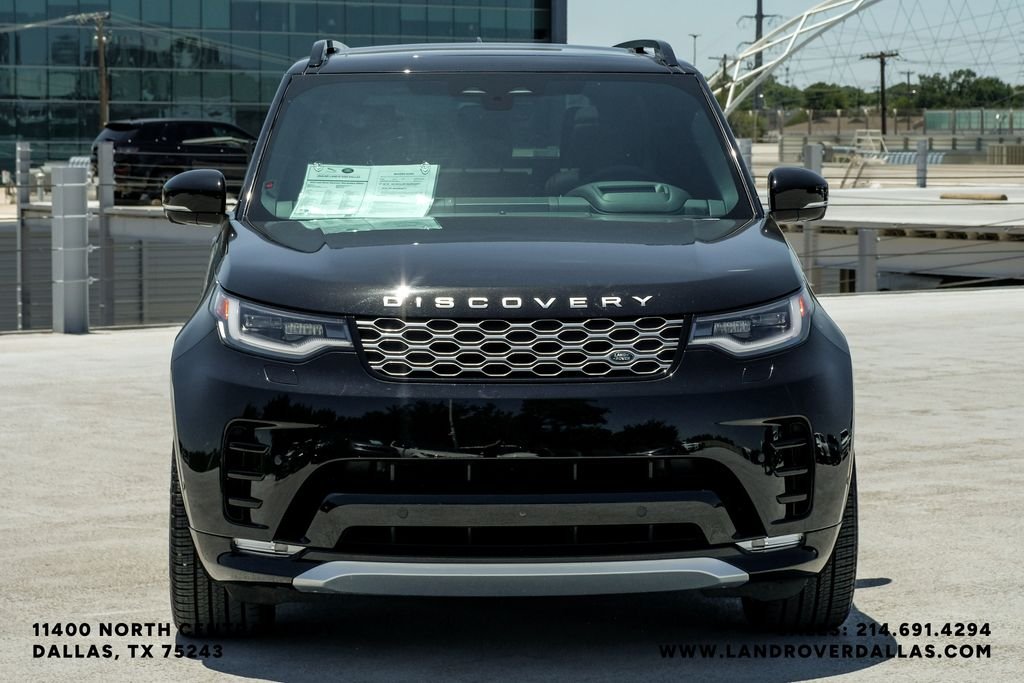Certified Used 2025 Black Land Rover Metropolitan Edition image 5