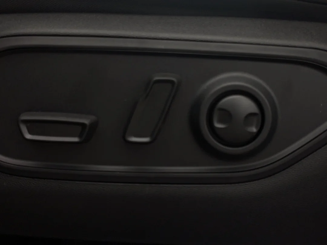 New 2026 Black Jeep Laredo - - 4x4 - 1.6L Turbo Hybrid - Uconnect 5 w/ 12.3 Screen & More! image 13