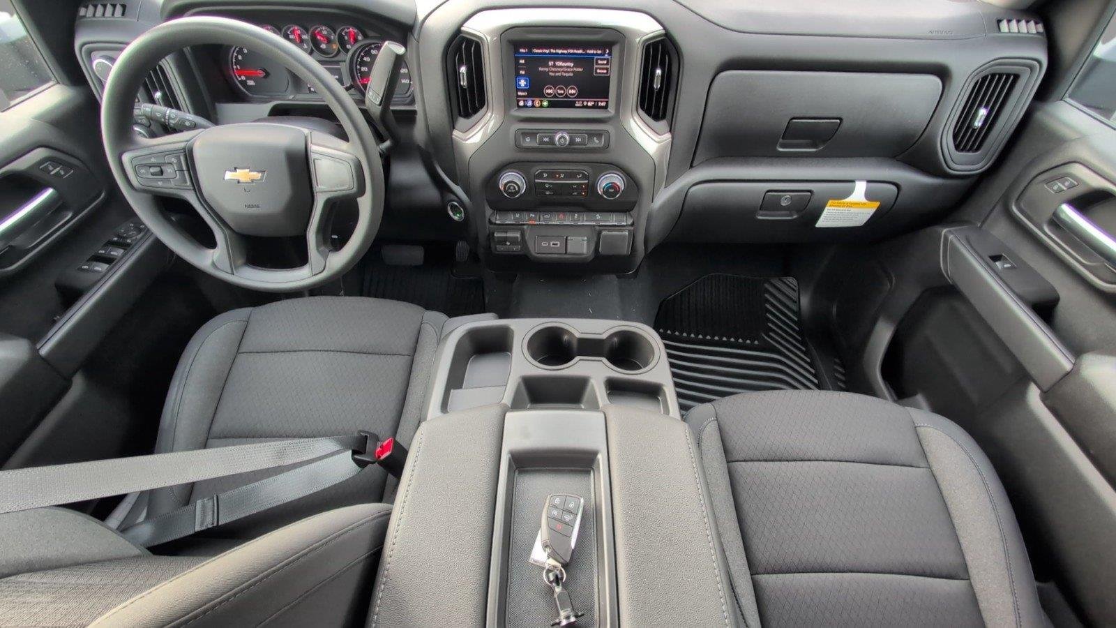 2026 Chevrolet Silverado 2500 HD Custom - Photo 31