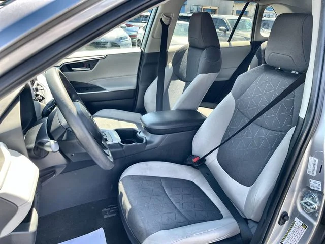 Used 2024 Silver Sky Metallic Toyota XLE image 15
