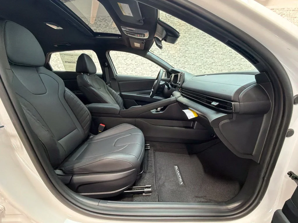 New 2026 Serenity White Hyundai SEL Sport image 11