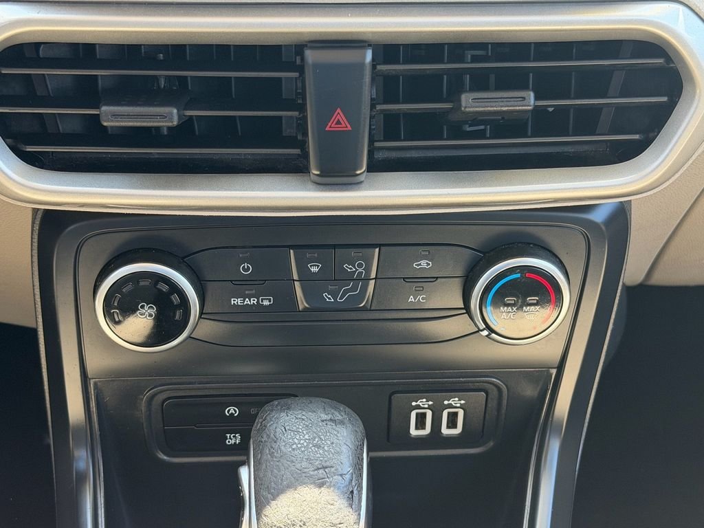 Used 2018 White Ford S image 15