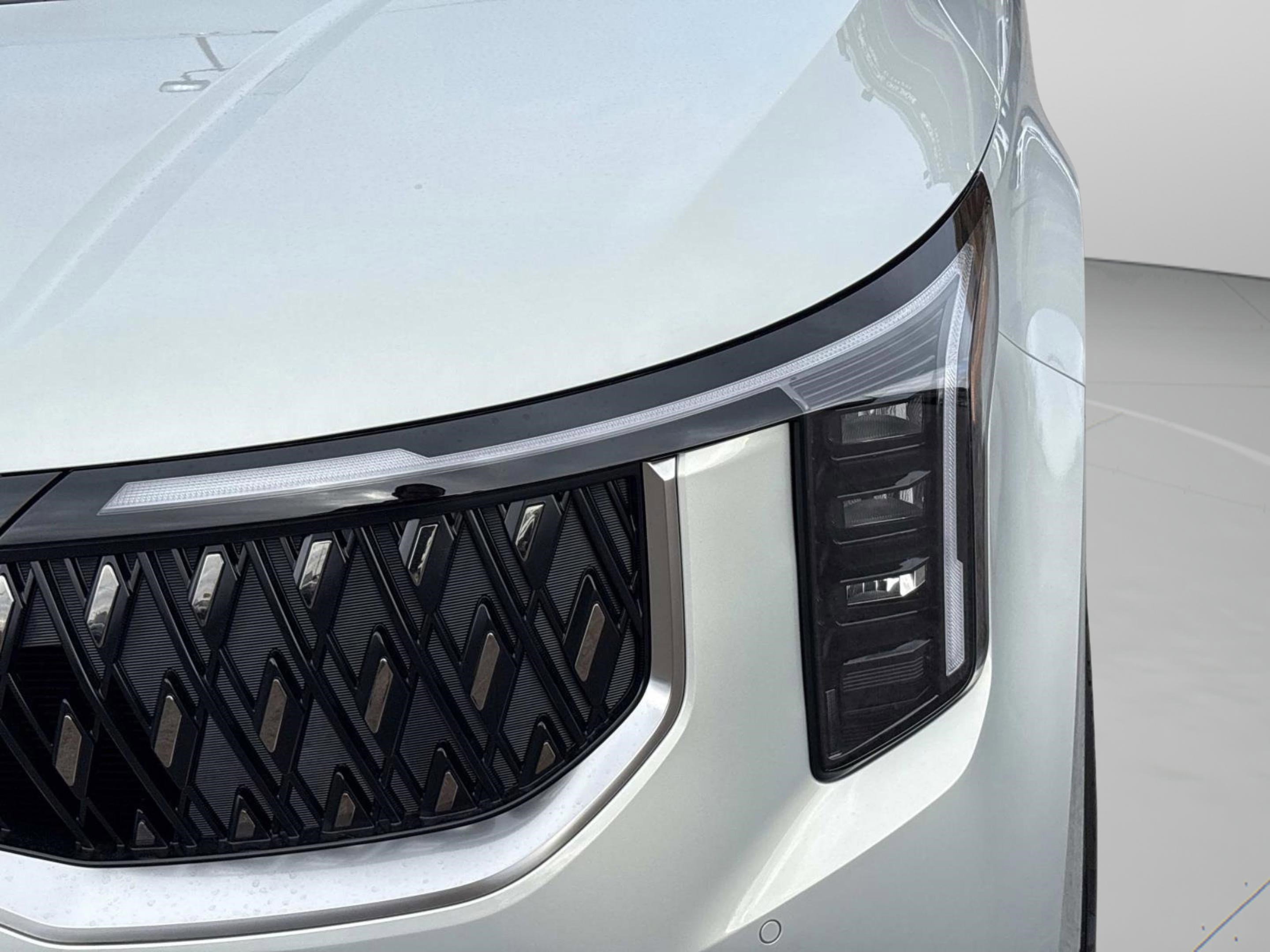 New 2026 Ivory Silver Kia EX image 10