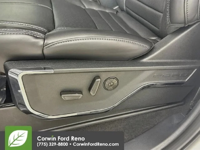 New 2027 Star White Metallic Tri-Coat Ford Platinum image 57